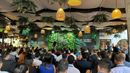 FR. reúne 900 corretores para apresentar lançamento no Setor Pedro Ludovico