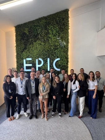 Epic Real Estate assina Plano Corretor AutImob para equipe comercial