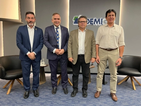 Ademi-GO recebe concreteiras e membros do setor imobiliário em reunião com o prefeito Sandro Mabel