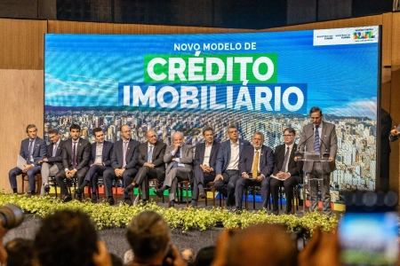 Governo anuncia nova linha de crédito imobiliário voltado para a classe média; entenda as mudanças para o setor