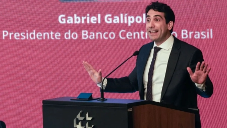 Presidente do BC diz que instituição está “bastante incomodada” com a inflação acima da meta