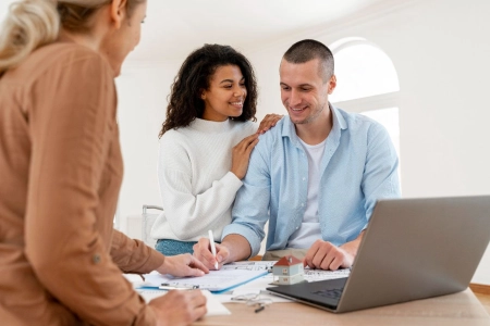 Crédito para financiamento imobiliário avança em bancos privados mesmo com taxa Selic nas alturas