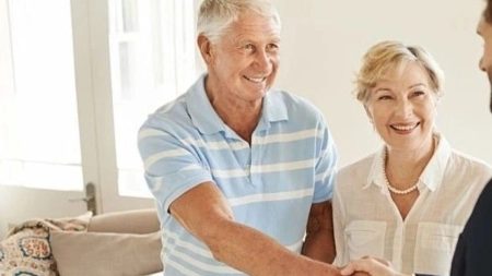 Número de idosos que moram sozinhos cresce no país estimulando tendência de novo perfil de compradores