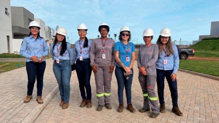 A força feminina no canteiro: Mulheres ocupam espaços e transformam a gestão na construção civil