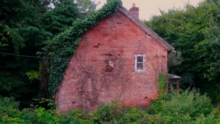 Casa abandonada em Londres é vendida por meio milhão e após reforma passa a valer 1,75 milhões