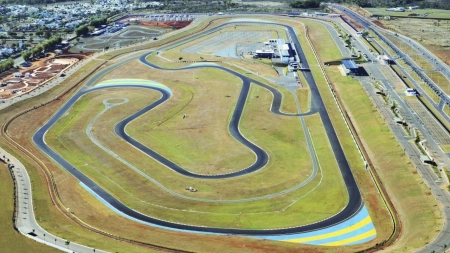 Autódromo de Goiânia retoma treinos de ciclismo e terá novo centro aquático