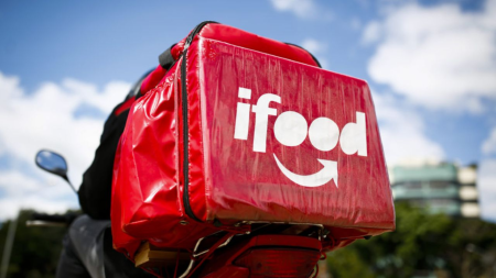 iFood ajuda entregadores de SP a conquistar a casa própria