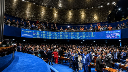 Fim da escala 6x1 é aprovada pelo Senado