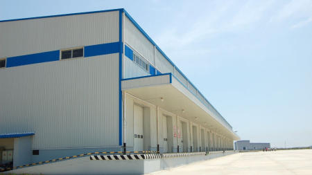 Galpões somam R$ 5,5 bi e representam 45% dos negócios com imóveis comerciais