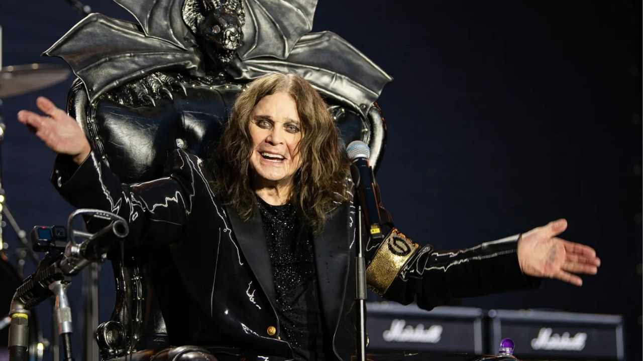 Mansão de Ozzy Osbourne à venda por R$ 80 milhões