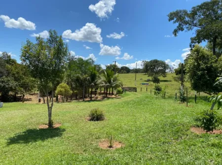 Chácara em Hidrolândia