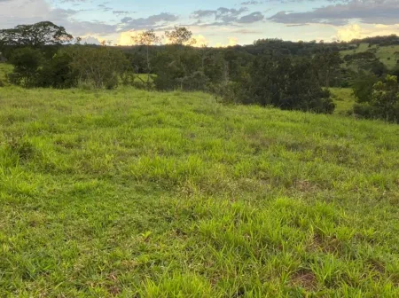 Chácara em Hidrolândia
