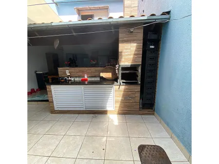 Sobrado no Setor Estrela Dalva