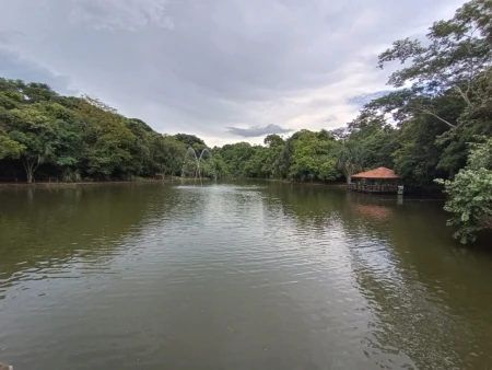 Casa Condomínio do Lago