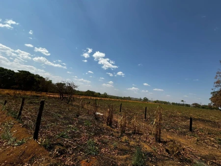 Chácara em Hidrolândia