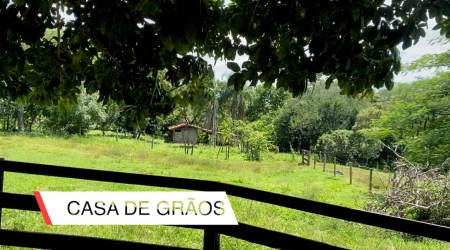 Fazenda em Araçu