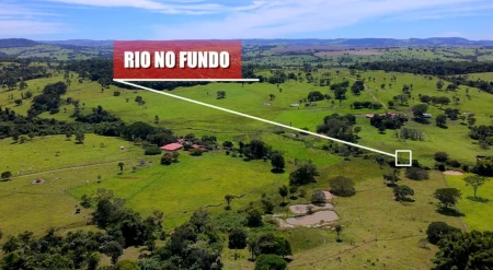 Fazenda em Araçu