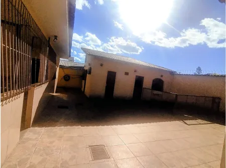 Sobrado no Setor Santa Genoveva