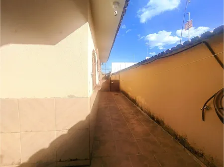 Sobrado no Setor Santa Genoveva