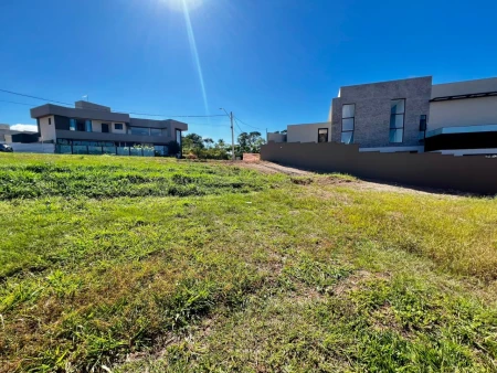 Lote no Jardins Sevilha