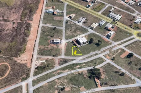 Lote no Setor Três Marias