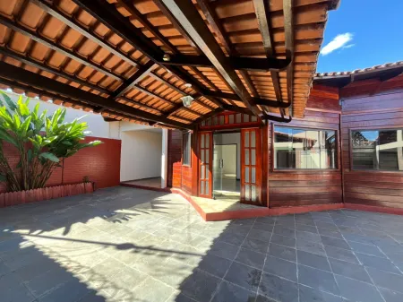 Casa no Setor Jaó