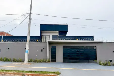Casa no Setor Papillon Park