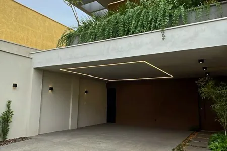 Sobrado no Jardim Atlântico