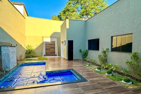 Casa no Jardim Balneário Meia Ponte