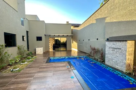 Casa no Jardim Balneário Meia Ponte