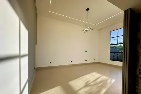 Casa no Jardim Balneário Meia Ponte