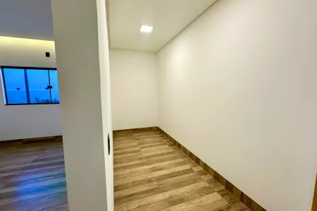 Casa no Jardim Balneário Meia Ponte