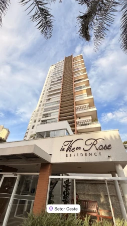 La Vie En Rose Residence