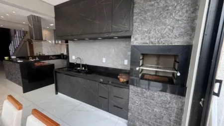 Casa no Parqville Quaresmeira