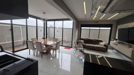 Casa no Parqville Quaresmeira