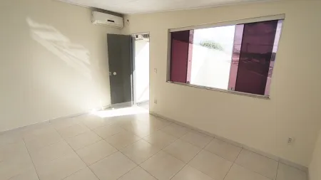 Casa no Condomínio Village do Campus