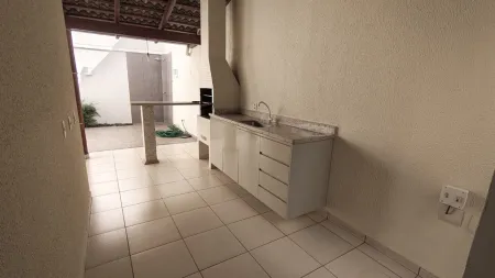 Casa no Condomínio Village do Campus