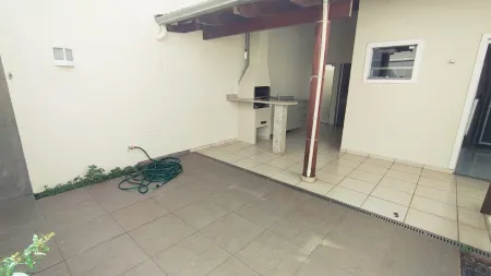 Casa no Condomínio Village do Campus