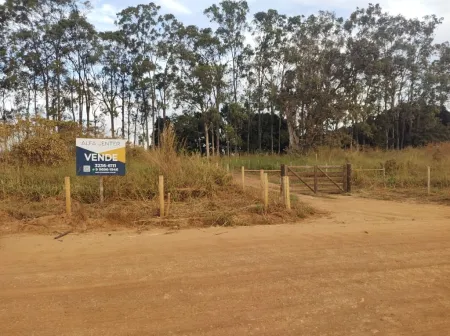 Área em Hidrolândia
