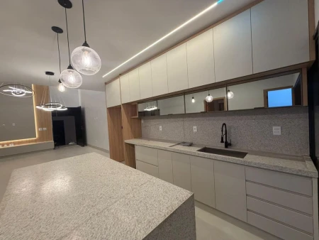 Casa no Jardim Atlântico