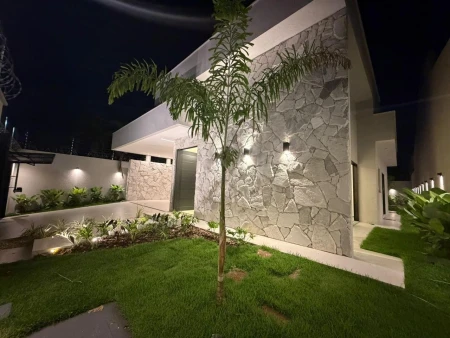 Casa no Jardim Atlântico