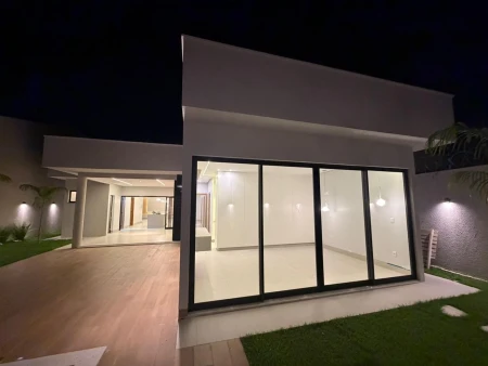 Casa no Jardim Atlântico