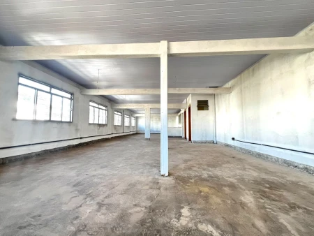 Imóvel Comercial na Vila Canaã