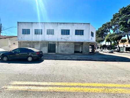 Imóvel Comercial na Vila Canaã