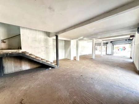 Imóvel Comercial na Vila Canaã