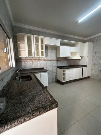 Casa no Parque Anhanguera