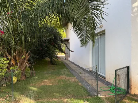 Sobrado no Residencial Aldeia do Vale