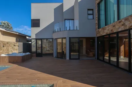 Sobrado no Residencial Granville