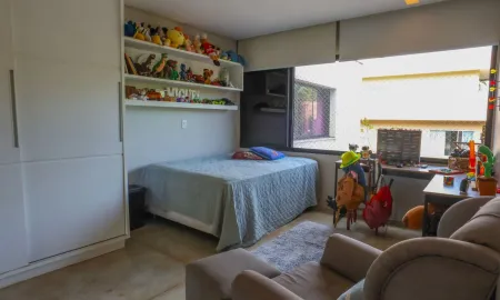 Sobrado Jardins Valência