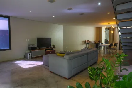 Sobrado Jardins Valência